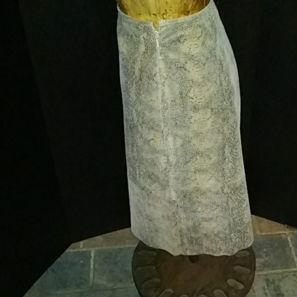 For Joseph suede skirt - Picture 2 of 5